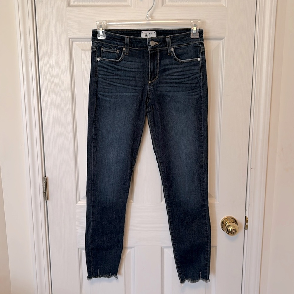 Paige Dark Wash Verdugo Ankle Jeans With Raw Hem Size 29